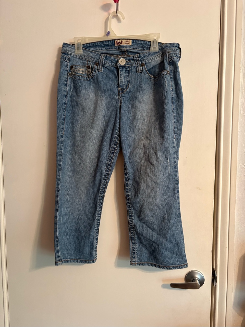 lei Light Blue Cropped Women's Jeans